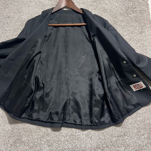 The Fashion Place Woman’s Black 2 Button Blazer career Size 6 - Picture 5 of 8